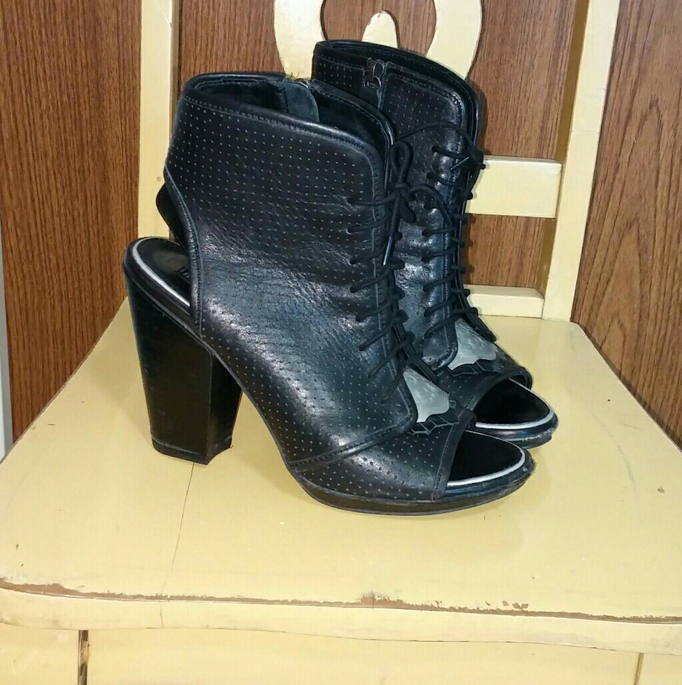 Miista Wilma Peep-toe Booties 40/9